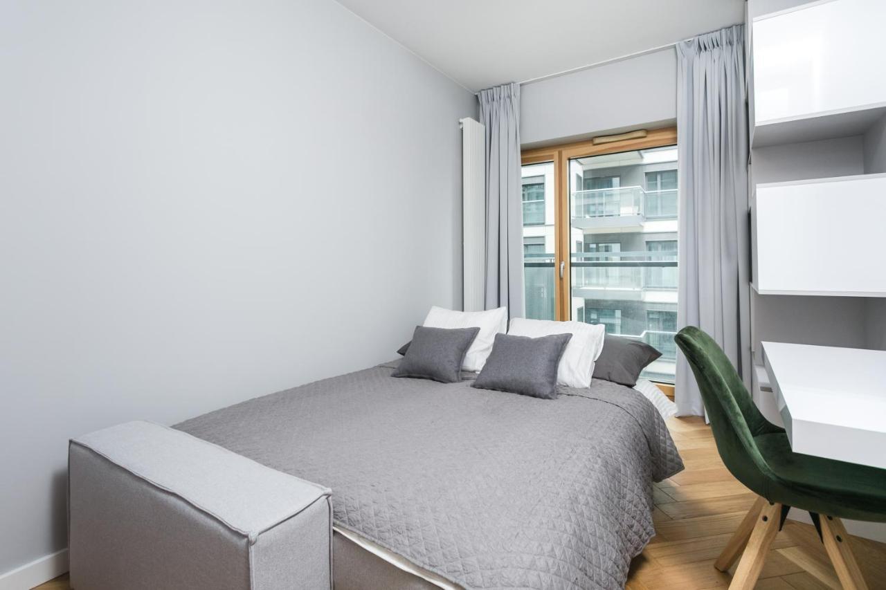 Luxury Apartments Mennica Residence - Golden Apartments - City Center Varsó Kültér fotó
