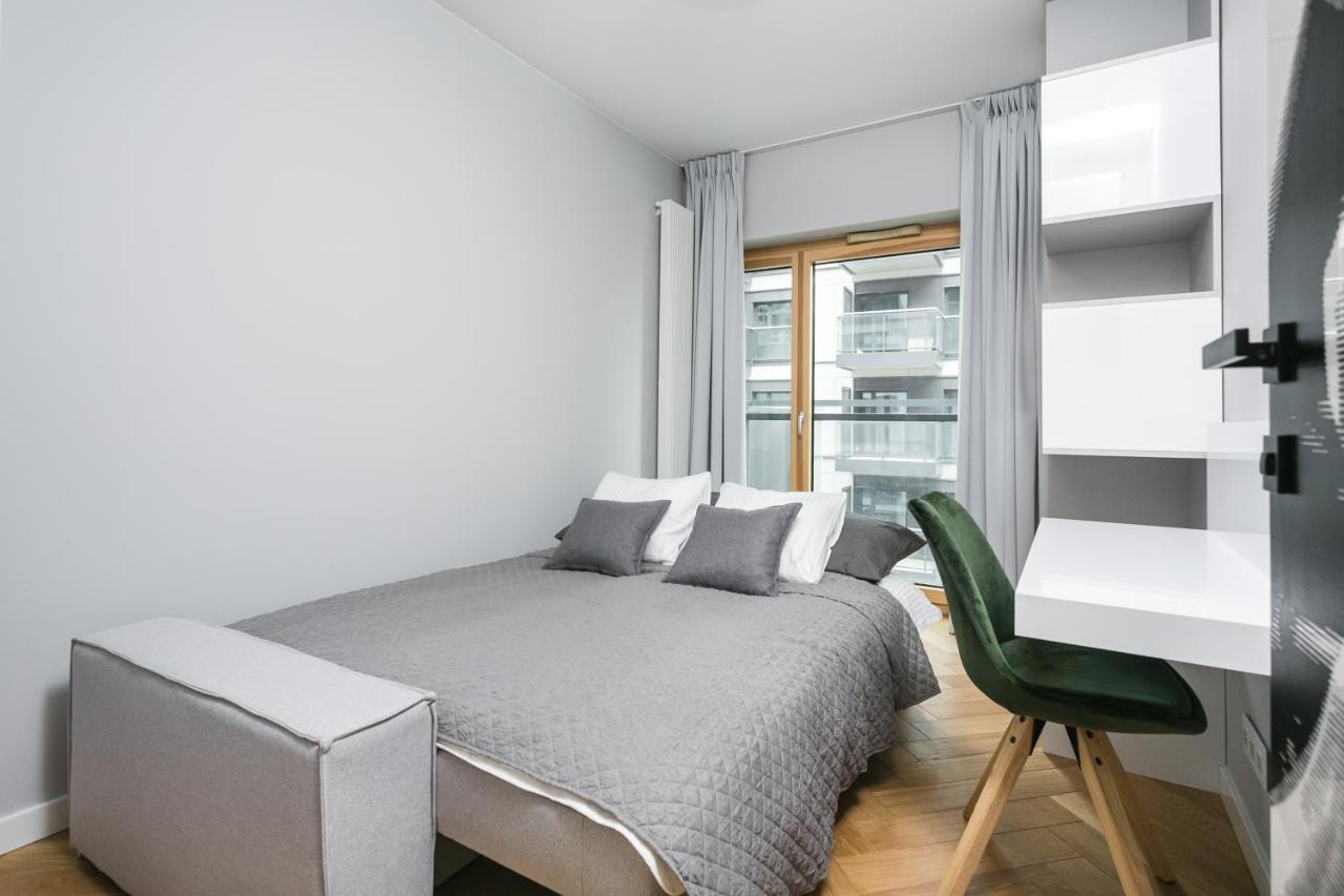 Luxury Apartments Mennica Residence - Golden Apartments - City Center Varsó Kültér fotó