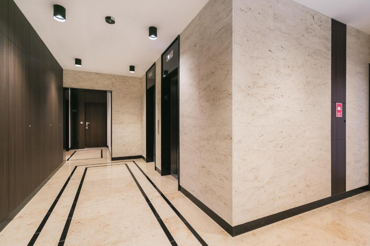 Luxury Apartments Mennica Residence - Golden Apartments - City Center Varsó Kültér fotó