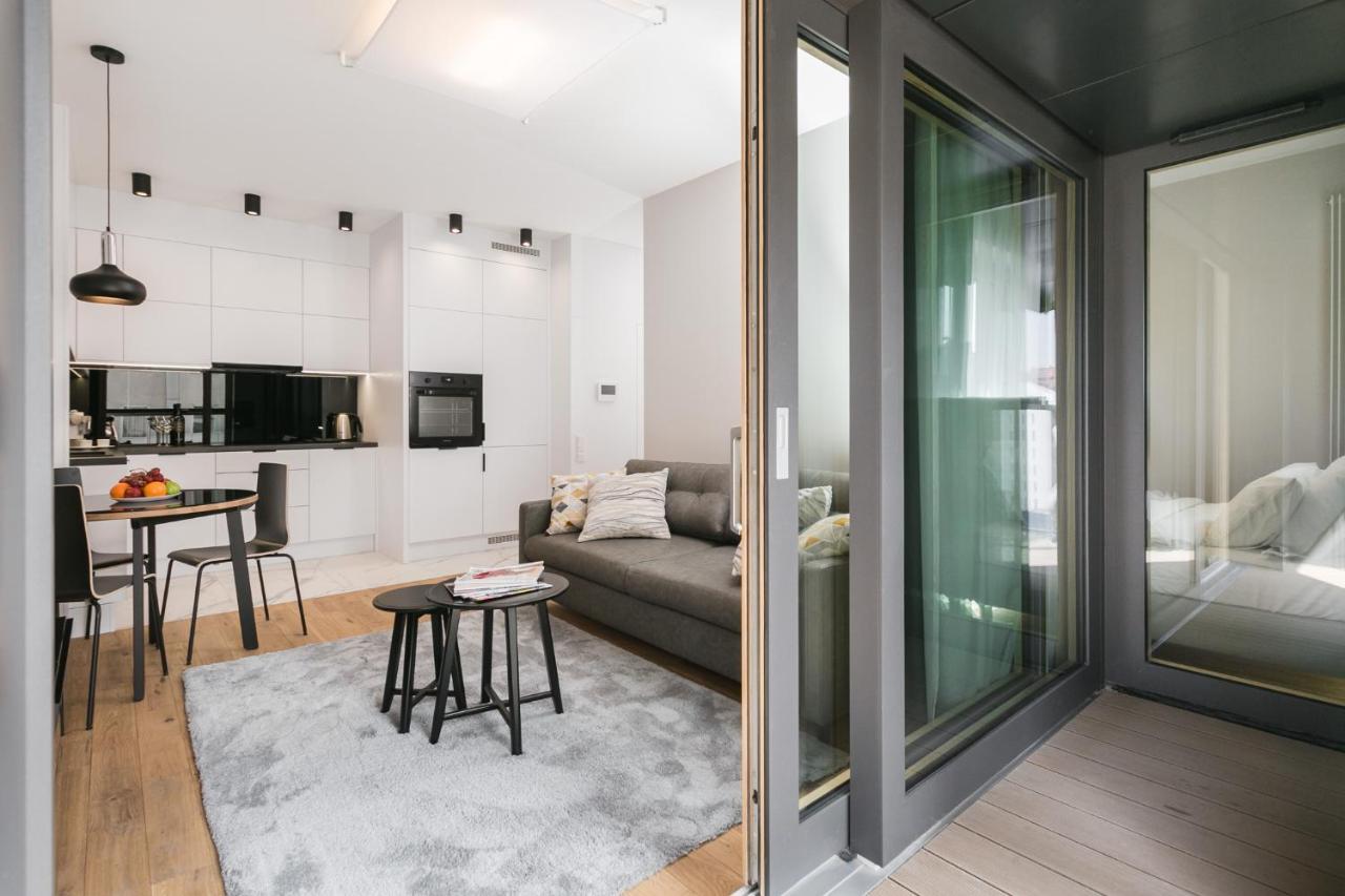 Luxury Apartments Mennica Residence - Golden Apartments - City Center Varsó Kültér fotó