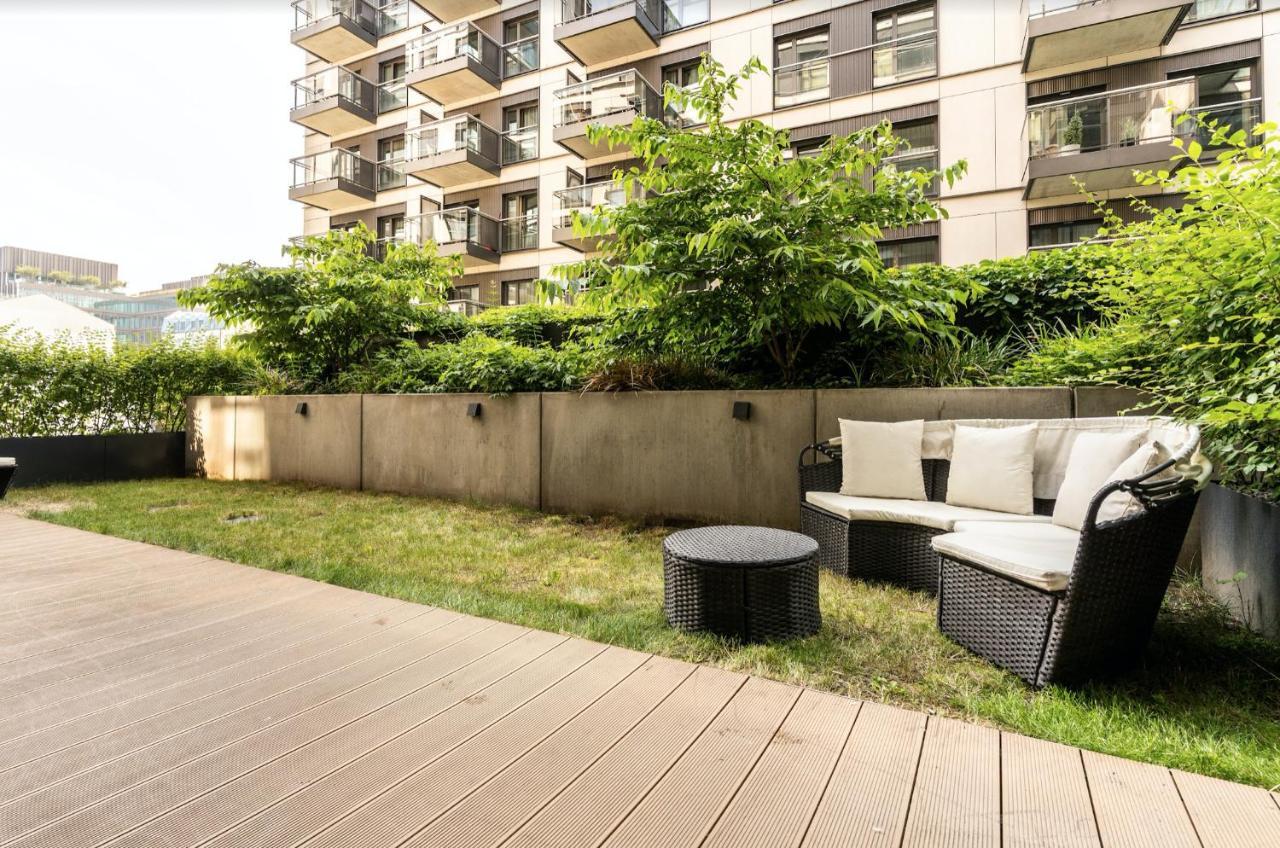 Luxury Apartments Mennica Residence - Golden Apartments - City Center Varsó Kültér fotó